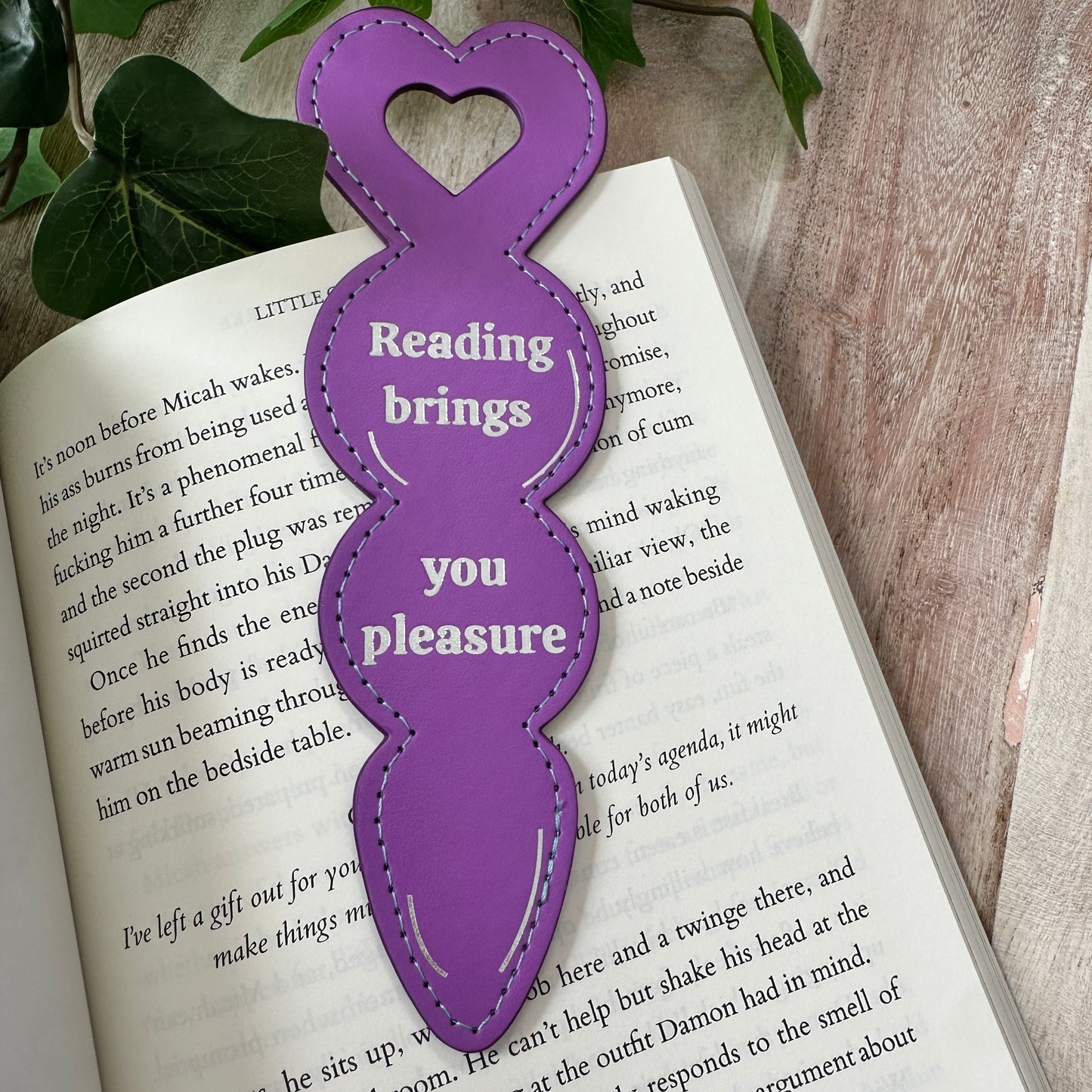 Plug Bookmark